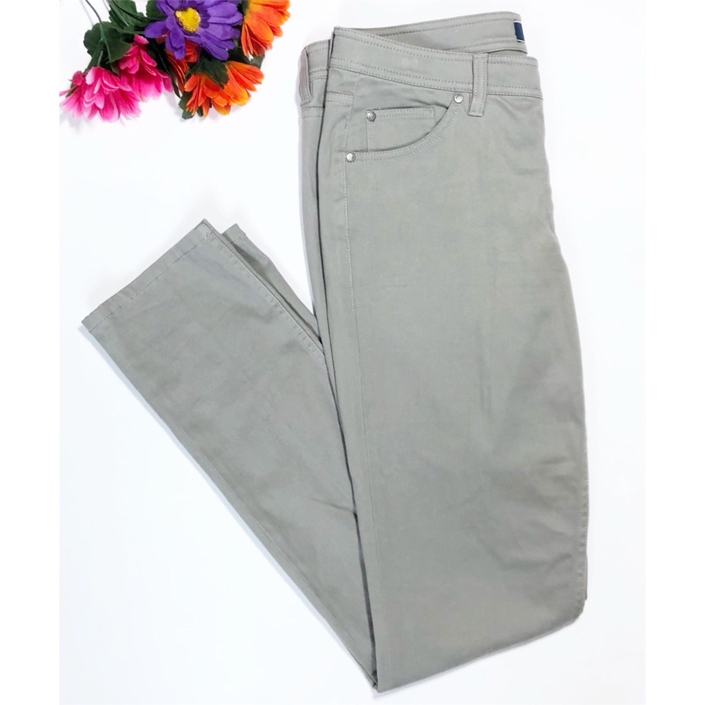 ! Tommy Bahama Gray Skinny Jeans Womens 8